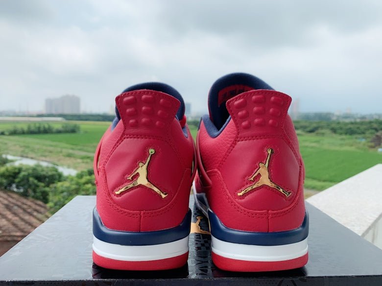 JORDAN 4 x FIBA - Phantom Kicks