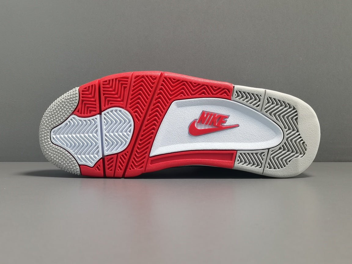 JORDAN 4 x FIRE RED - Phantom Kicks