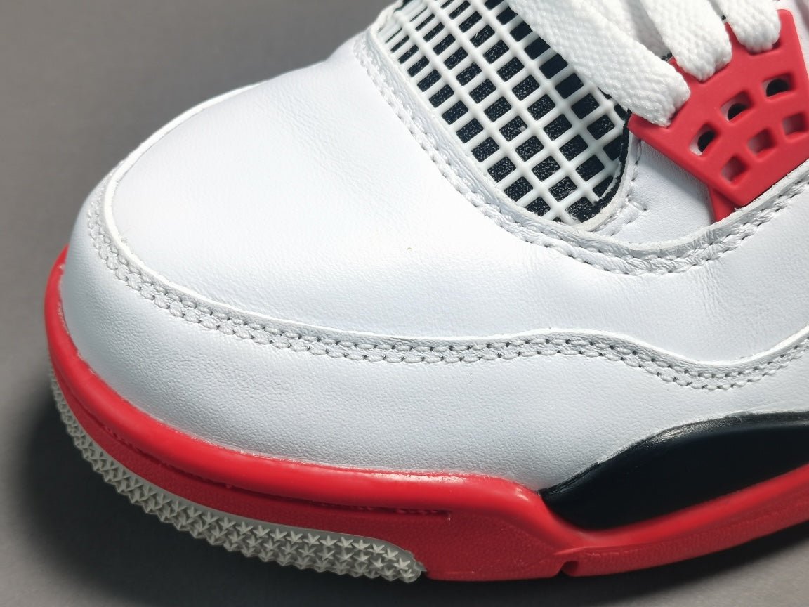 JORDAN 4 x FIRE RED - Phantom Kicks