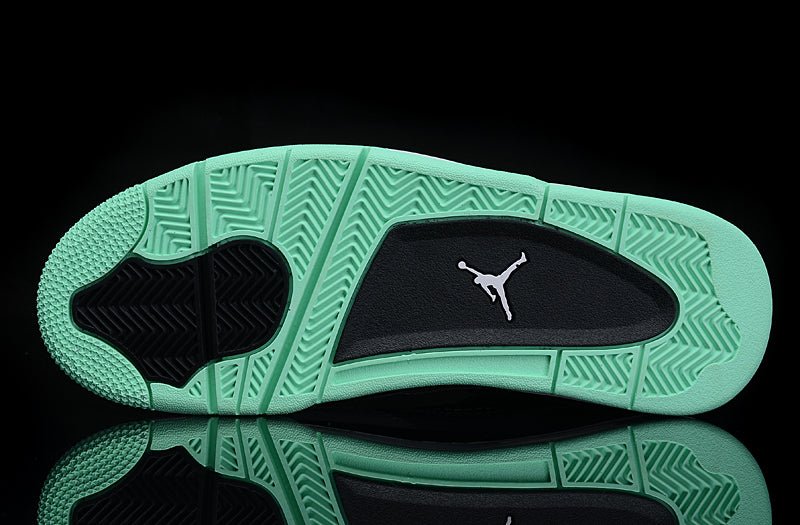 JORDAN 4 x GREEN GLOW - Phantom Kicks