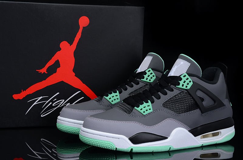 JORDAN 4 x GREEN GLOW - Phantom Kicks