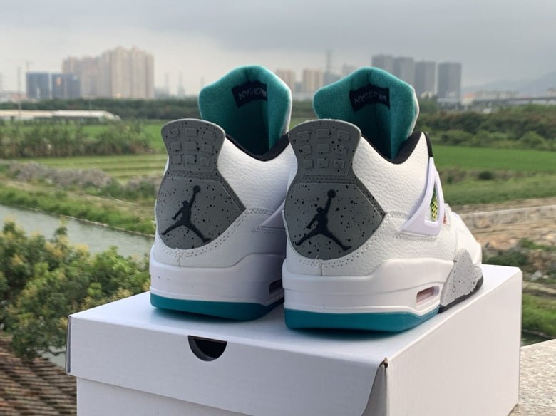JORDAN 4 x LUCID GREEN RASTA - Phantom Kicks