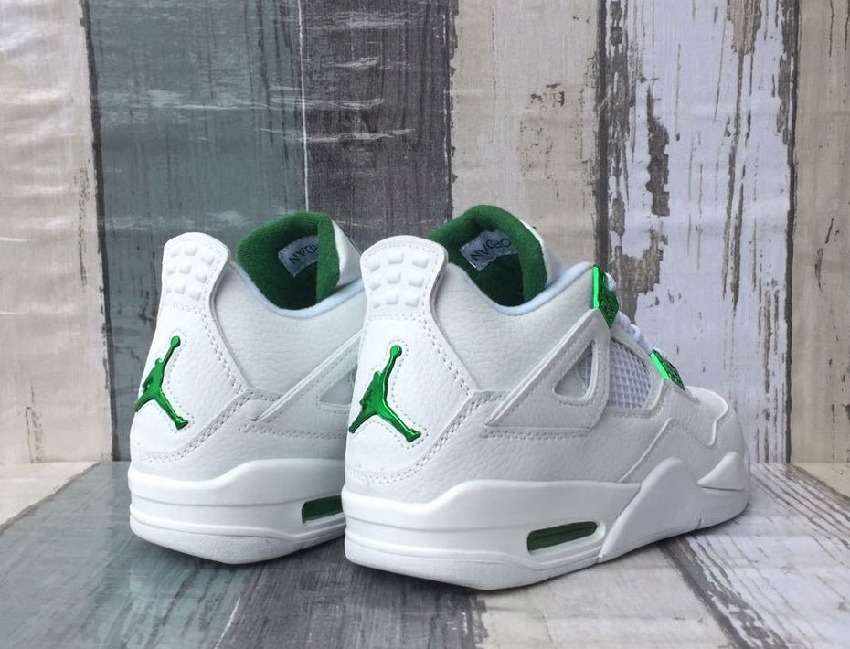 JORDAN 4 x METALLIC GREEN - Phantom Kicks