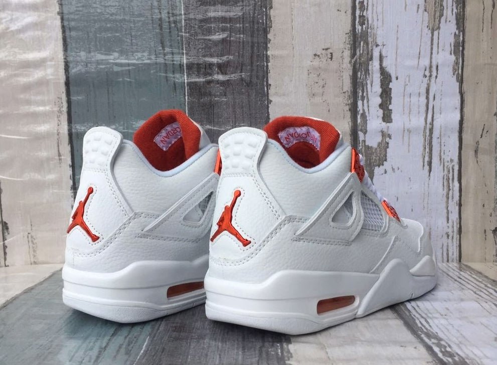 JORDAN 4 x METALLIC ORANGE - Phantom Kicks