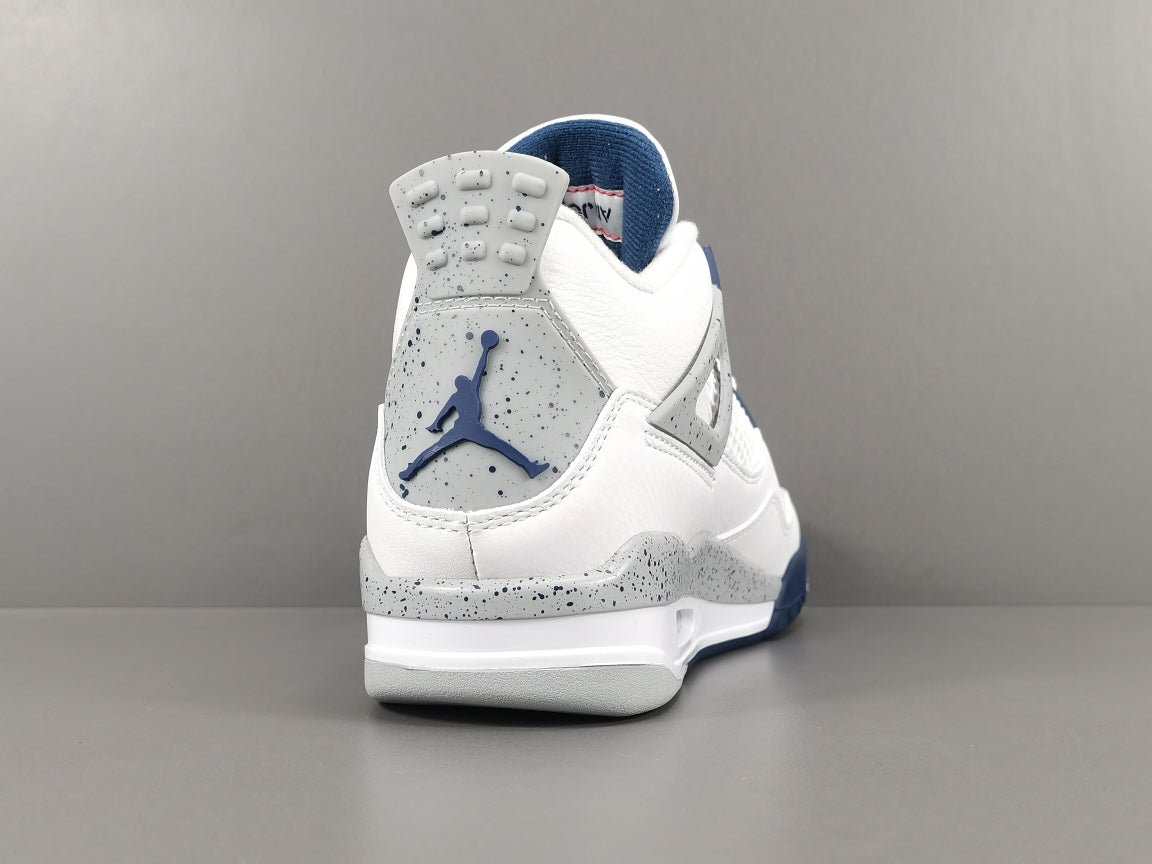 JORDAN 4 x MIDNIGHT NAVY - Phantom Kicks
