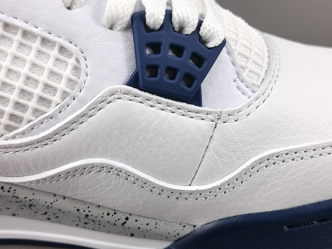 JORDAN 4 x MIDNIGHT NAVY - Phantom Kicks