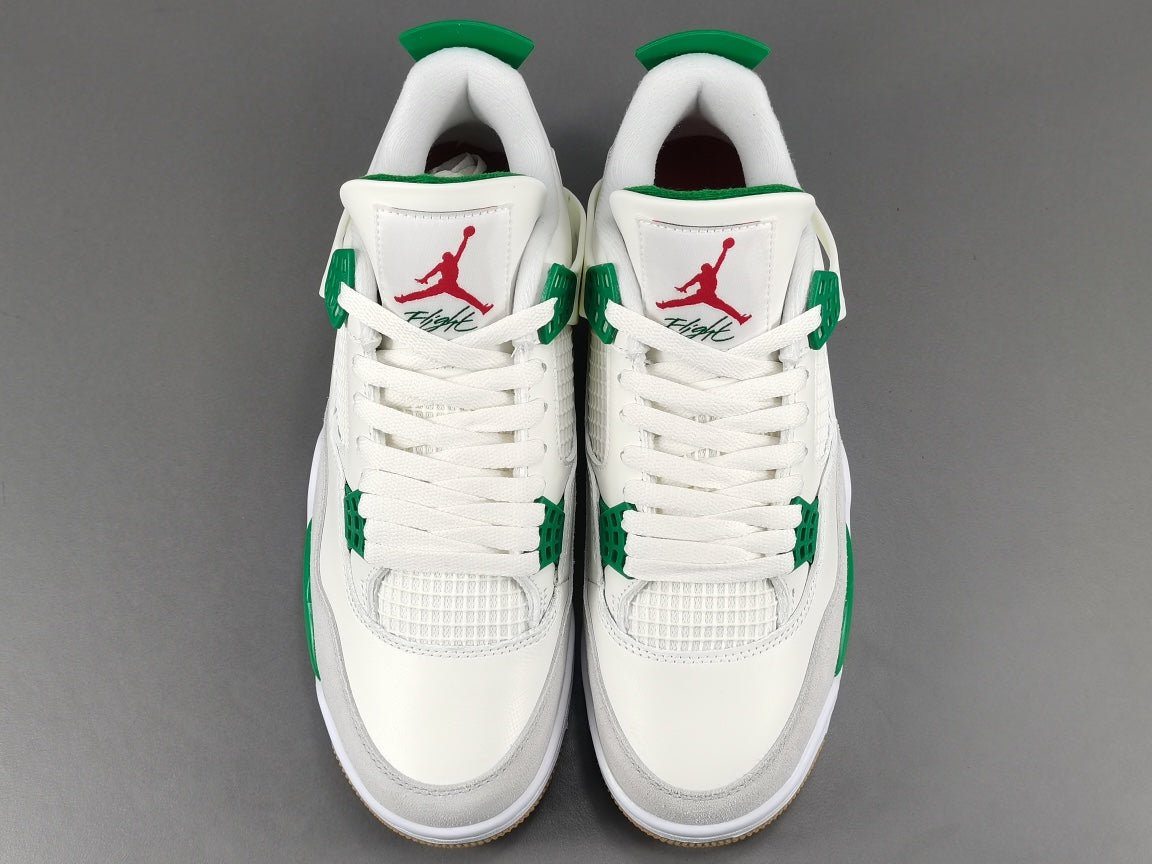 JORDAN 4 x PINE GREEN - Phantom Kicks