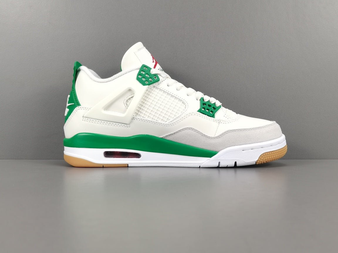 JORDAN 4 x PINE GREEN - Phantom Kicks