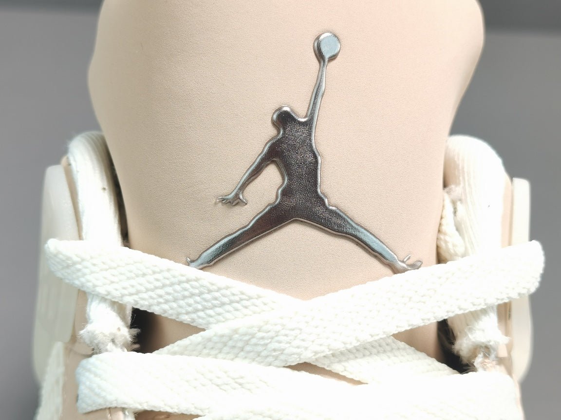 JORDAN 4 x RETRO SHIMMER - Phantom Kicks