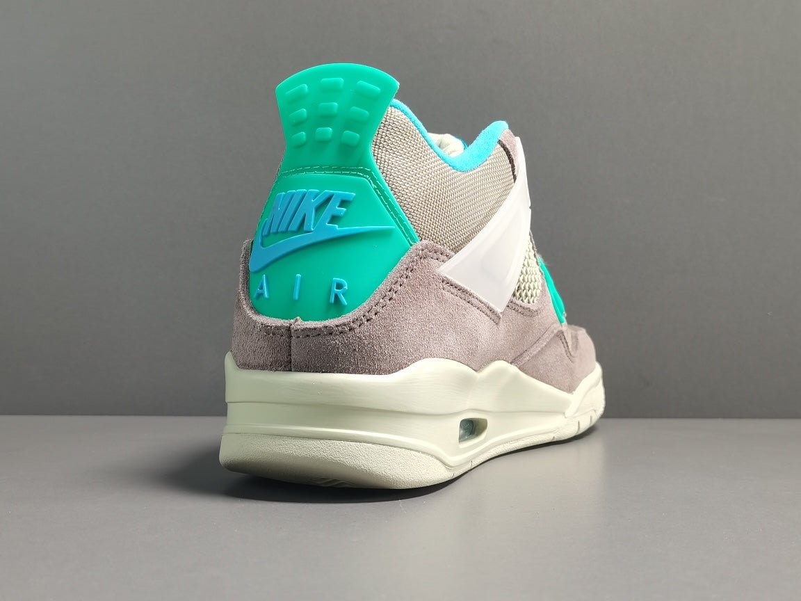 JORDAN 4 x SP 30TH ANNIVERSARY UNION TAUPE HAZE - Phantom Kicks