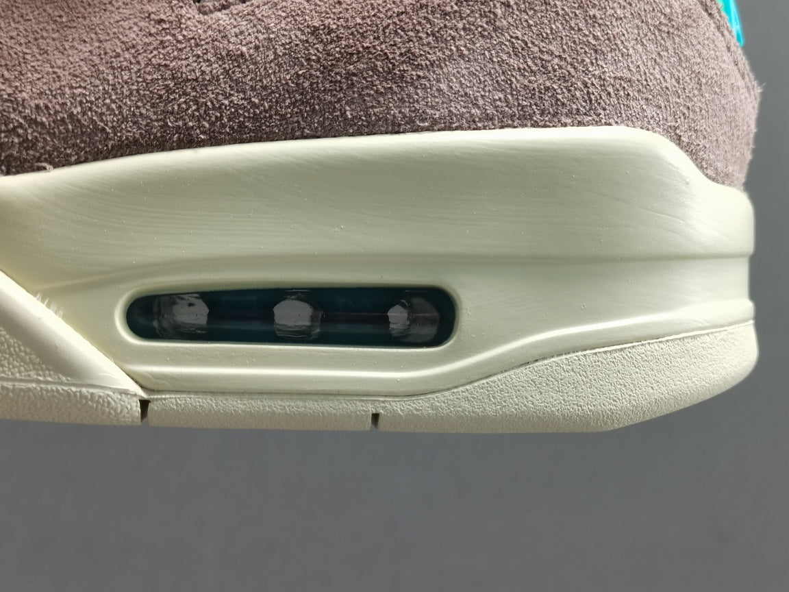 JORDAN 4 x SP 30TH ANNIVERSARY UNION TAUPE HAZE - Phantom Kicks