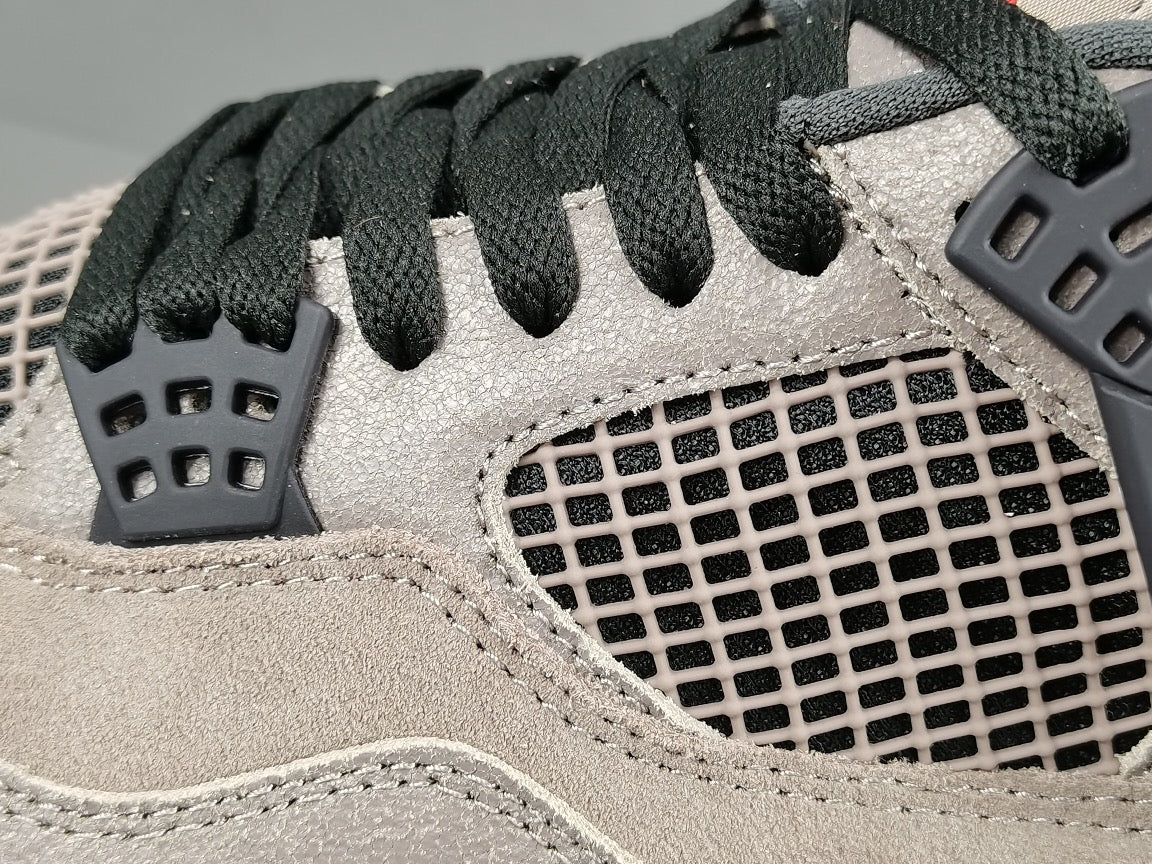 JORDAN 4 x TAUPE HAZE - Phantom Kicks