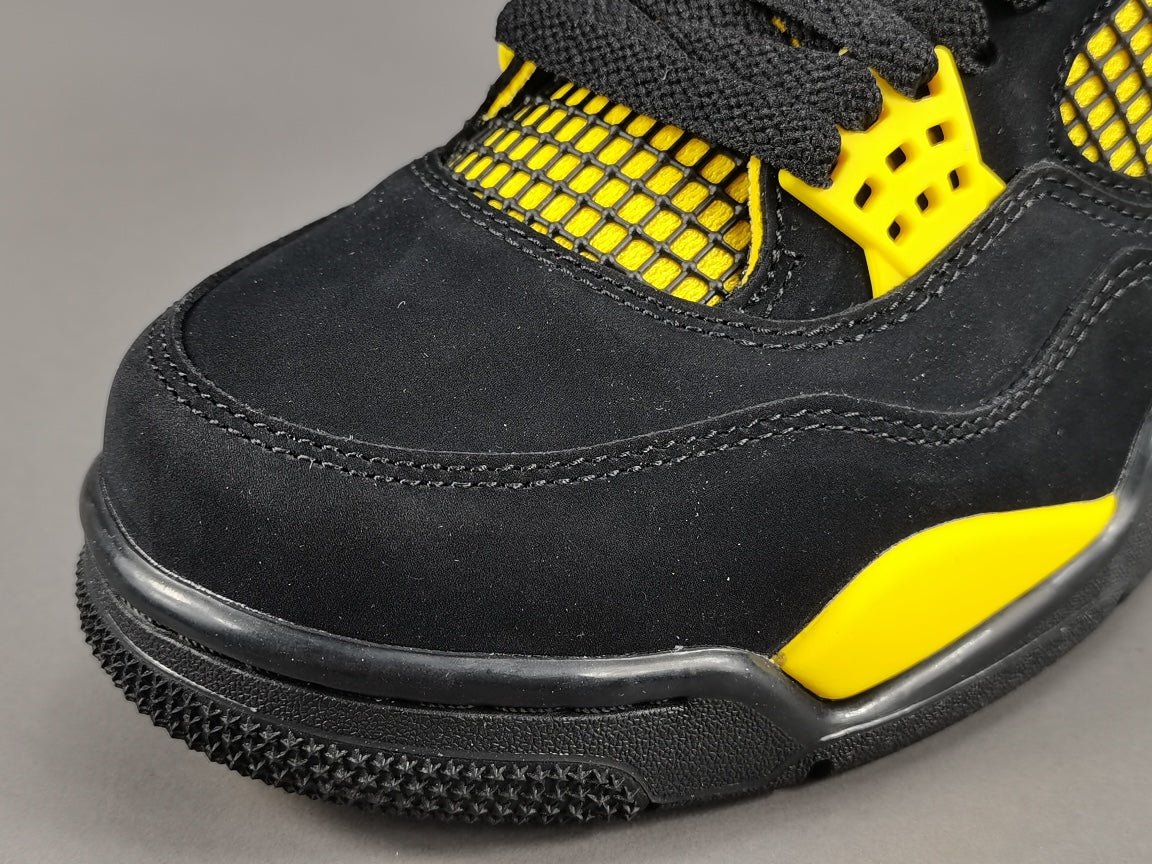JORDAN 4 x THUNDER - Phantom Kicks