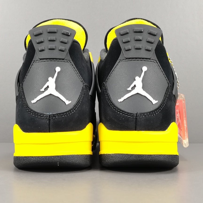JORDAN 4 x THUNDER - Phantom Kicks