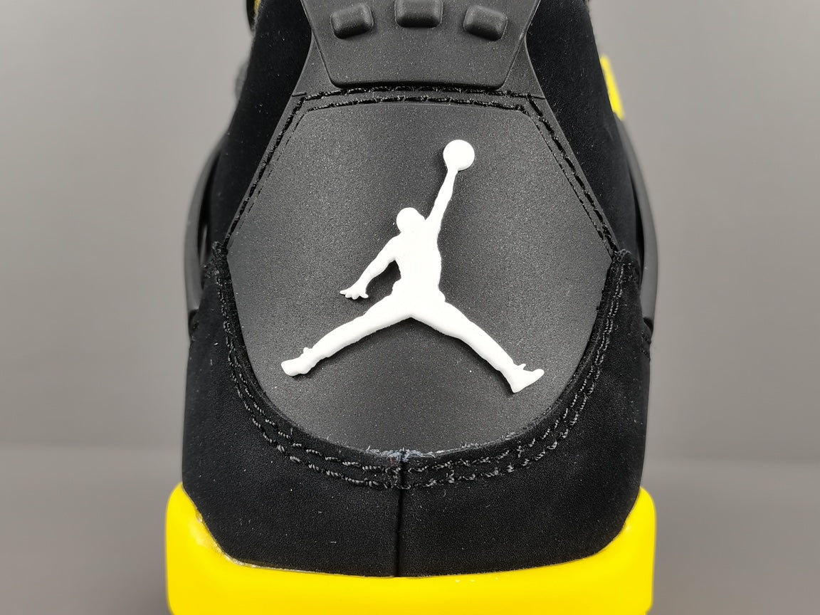 JORDAN 4 x THUNDER - Phantom Kicks