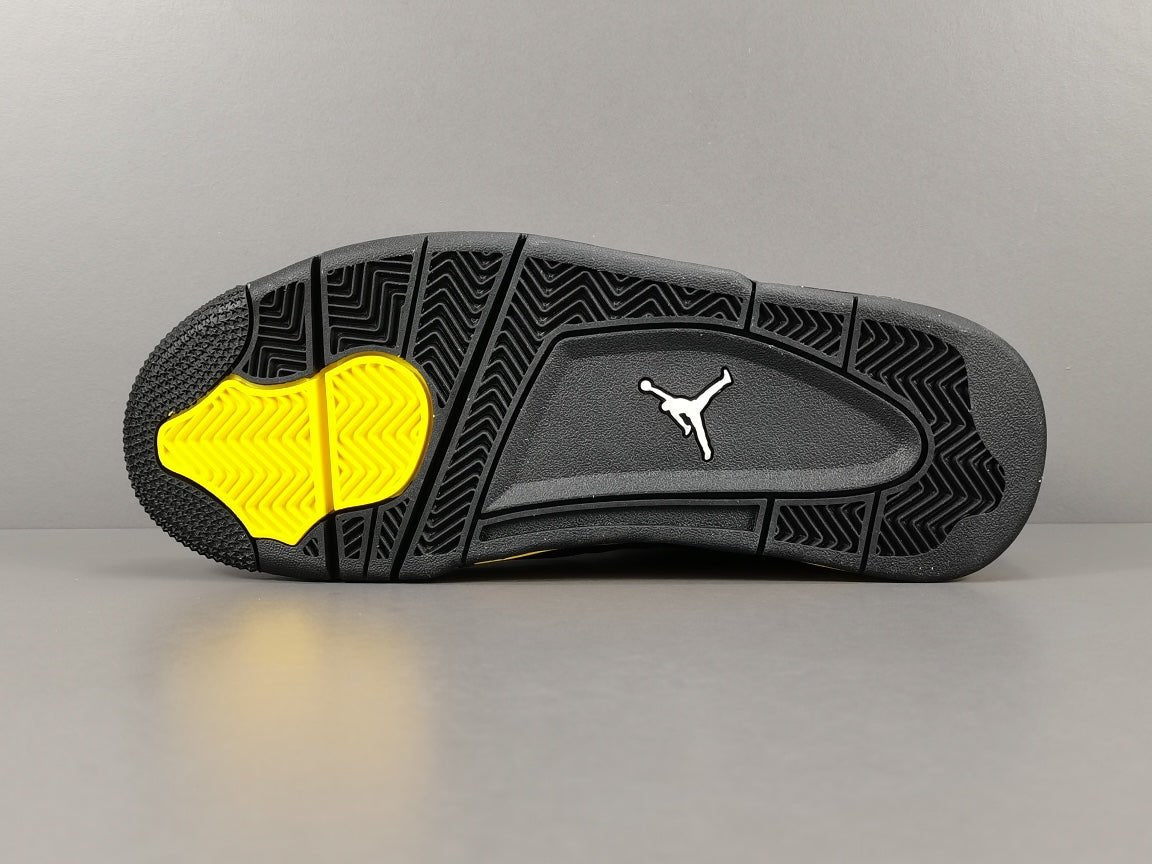 JORDAN 4 x THUNDER - Phantom Kicks
