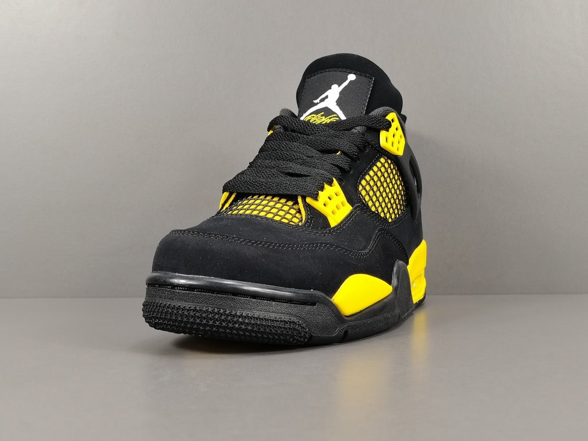JORDAN 4 x THUNDER - Phantom Kicks
