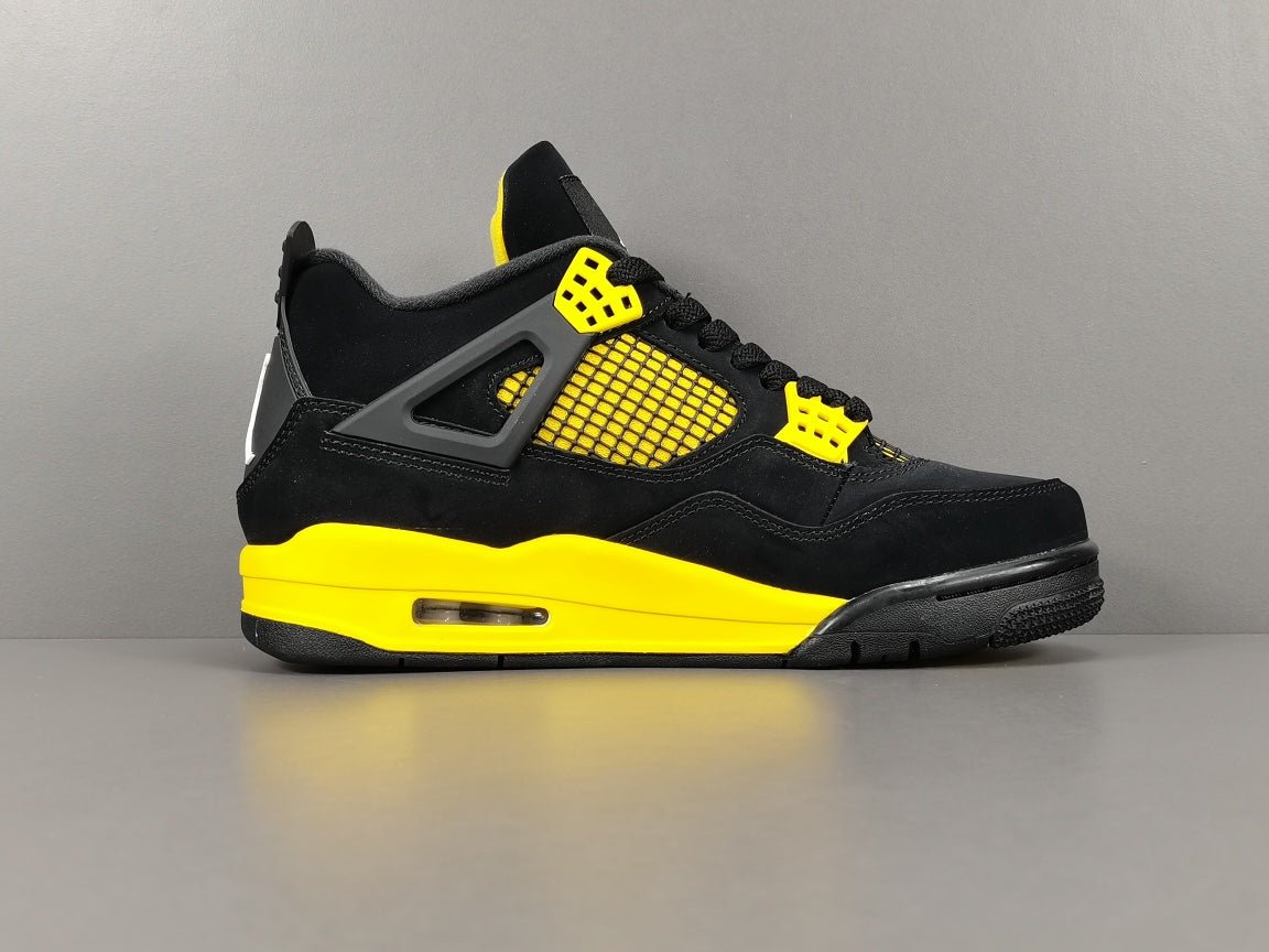 JORDAN 4 x THUNDER - Phantom Kicks