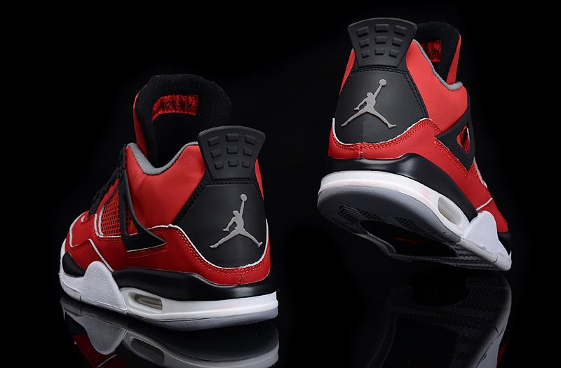 JORDAN 4 x TORO BRAVO - Phantom Kicks
