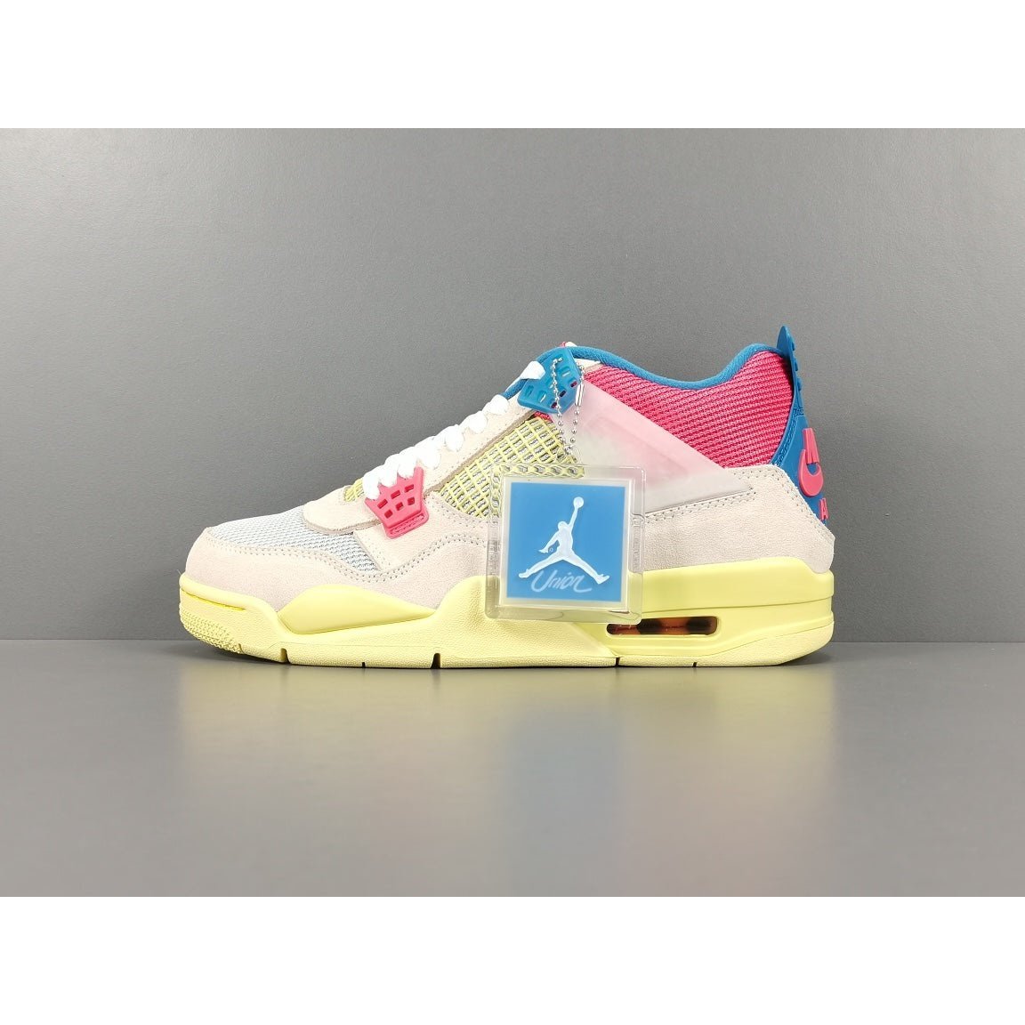 JORDAN 4 x UNION GUAVA ICE - Phantom Kicks