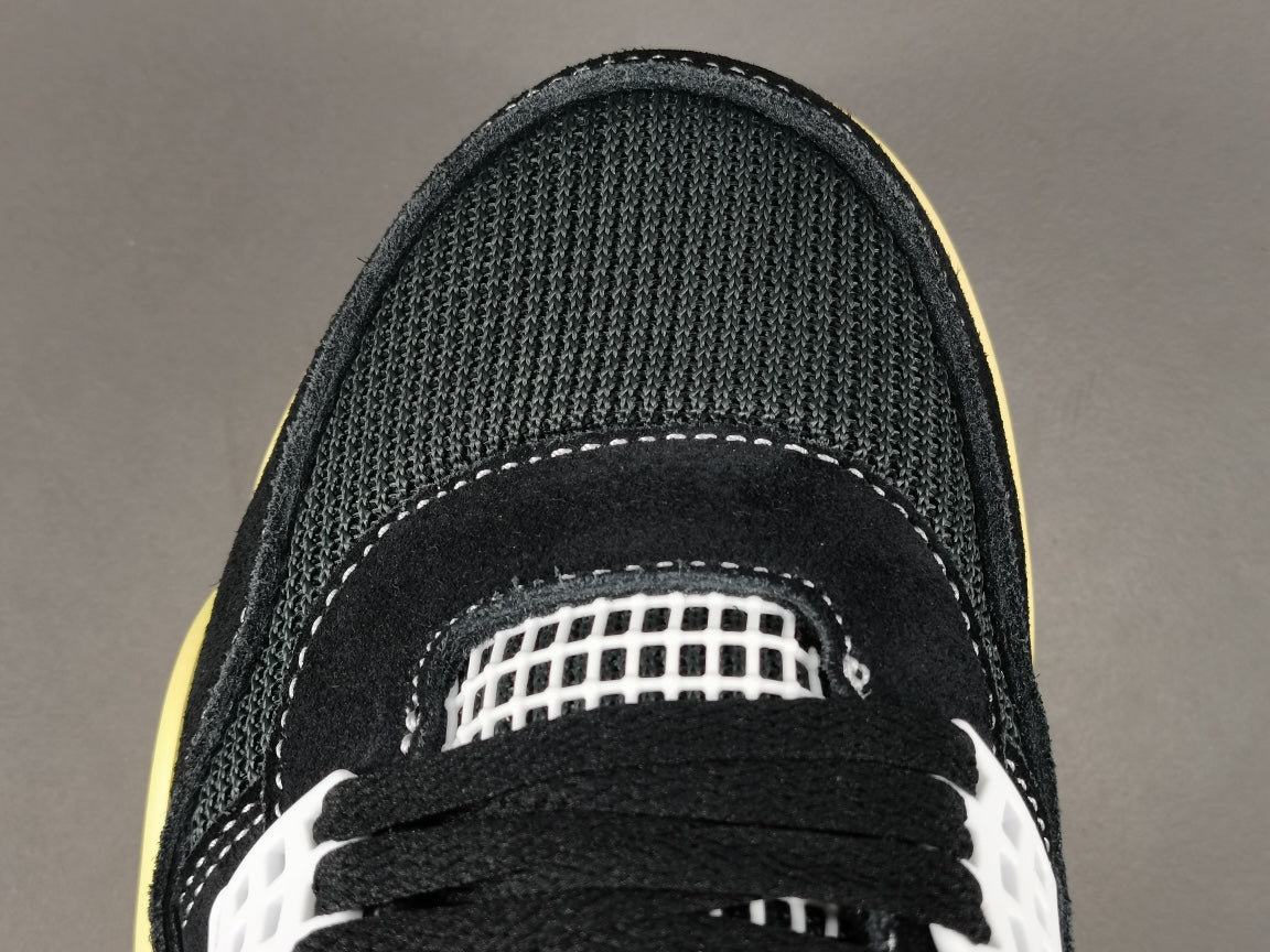 JORDAN 4 x UNION OFF NOIR - Phantom Kicks