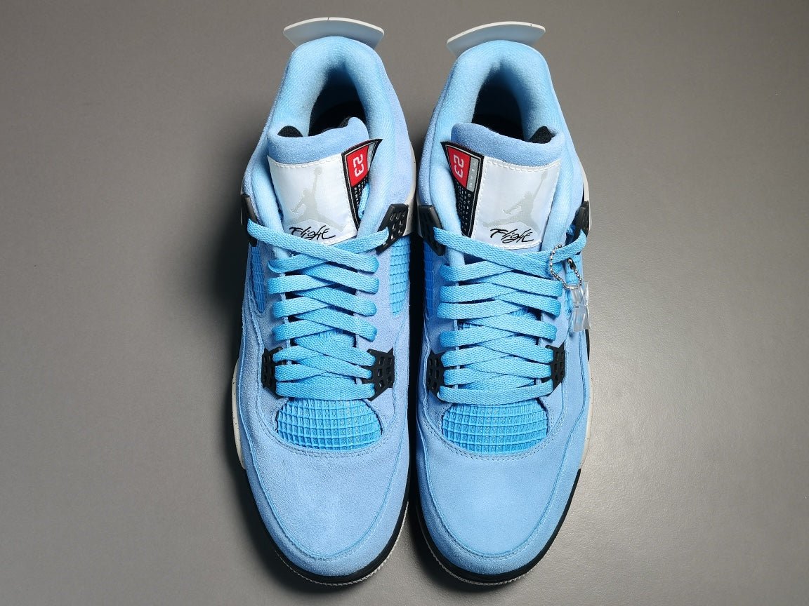 JORDAN 4 x UNIVERSITY BLUE - Phantom Kicks