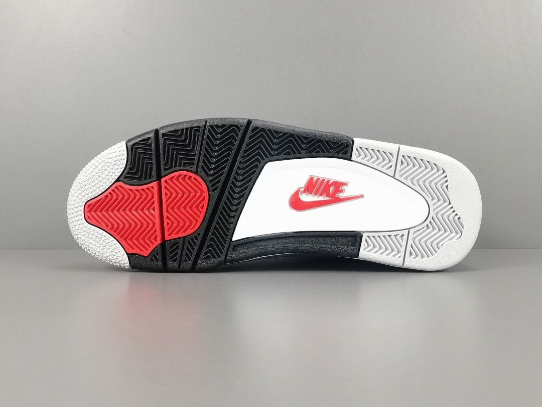 JORDAN 4 x WHITE CEMENT - Phantom Kicks