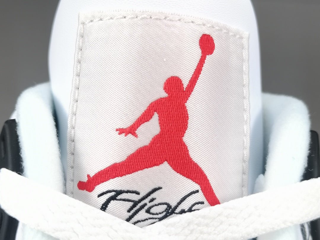 JORDAN 4 x WHITE CEMENT - Phantom Kicks