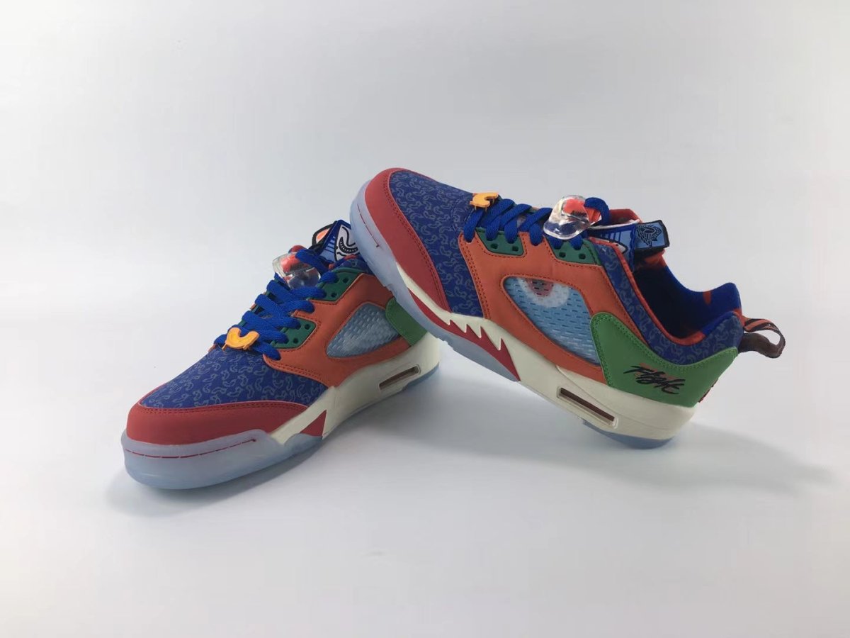 JORDAN 5 RETRO LOW x DOERNBECHER MICHAEL 2022 - Phantom Kicks