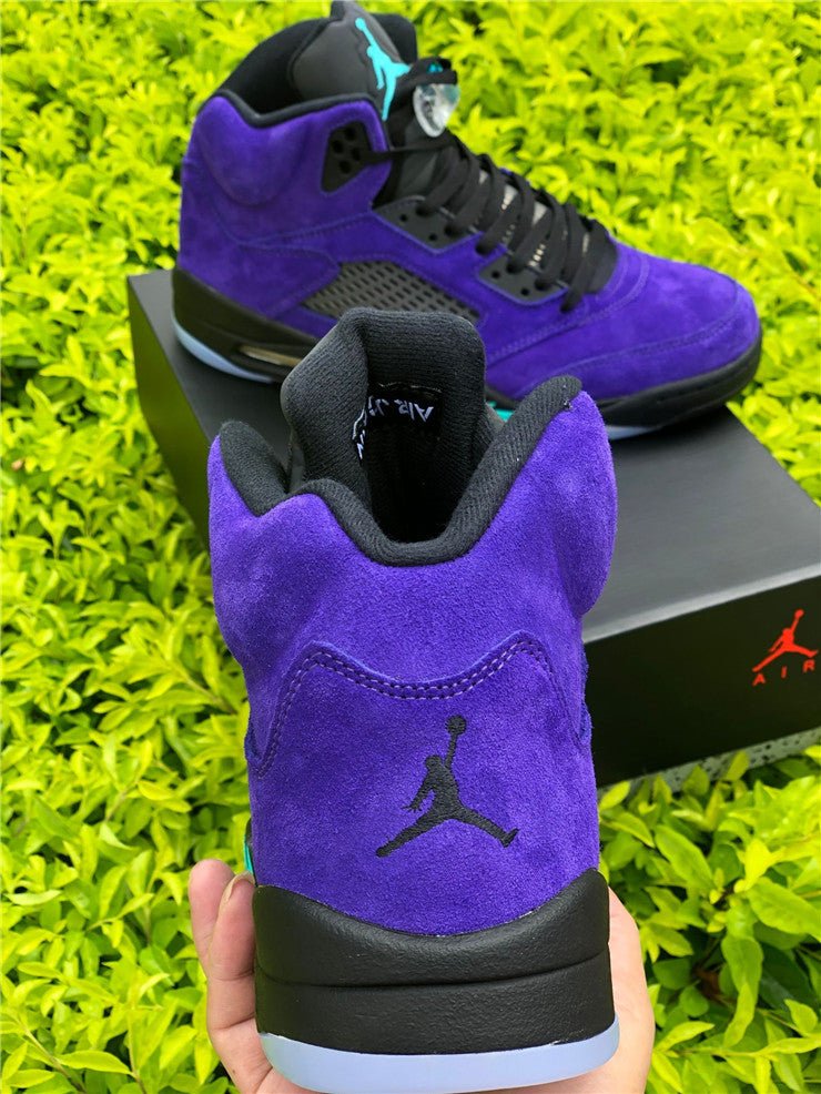JORDAN 5 RETRO x ALTERNATE GRAPE - Phantom Kicks