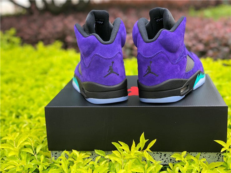 JORDAN 5 RETRO x ALTERNATE GRAPE - Phantom Kicks