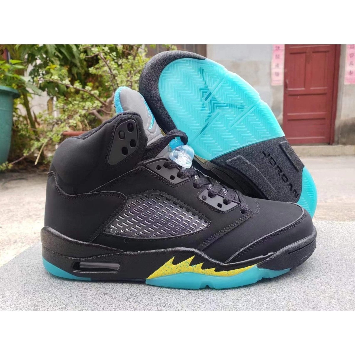 JORDAN 5 RETRO x AQUA - Phantom Kicks
