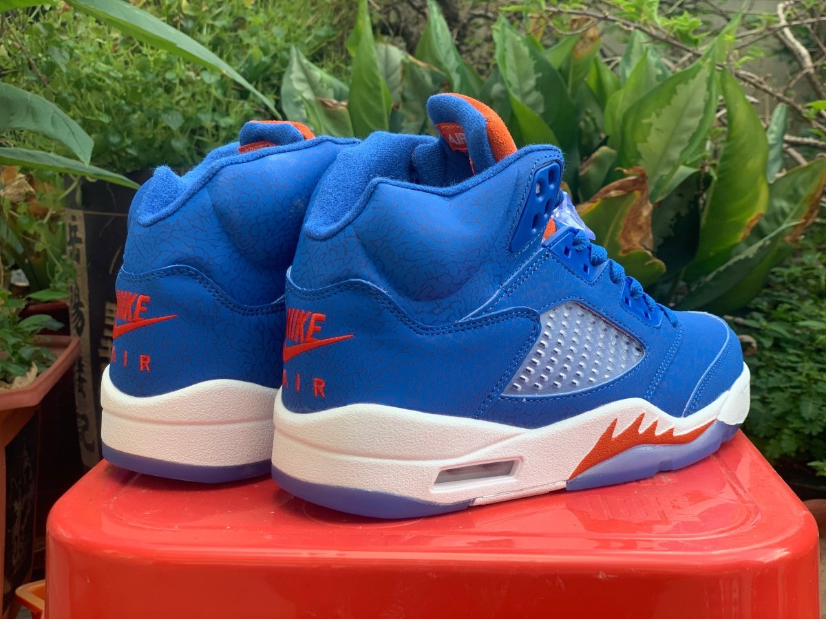 JORDAN 5 RETRO x FLORIDA GATORS - Phantom Kicks