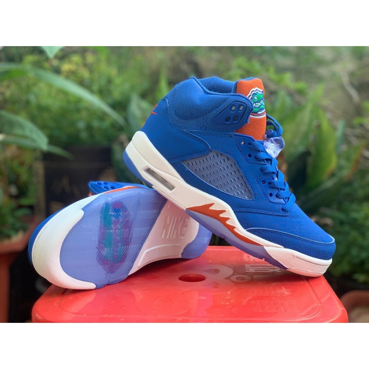 JORDAN 5 RETRO x FLORIDA GATORS - Phantom Kicks