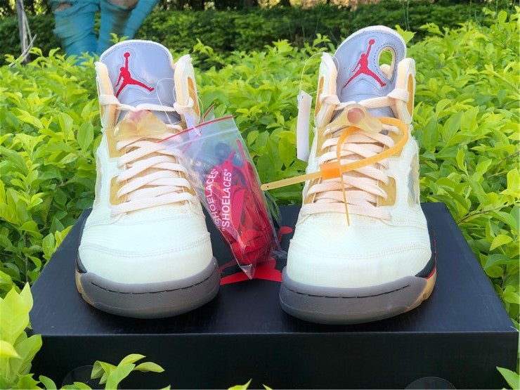 JORDAN 5 RETRO x OFF-WHITE SAIL - Phantom Kicks