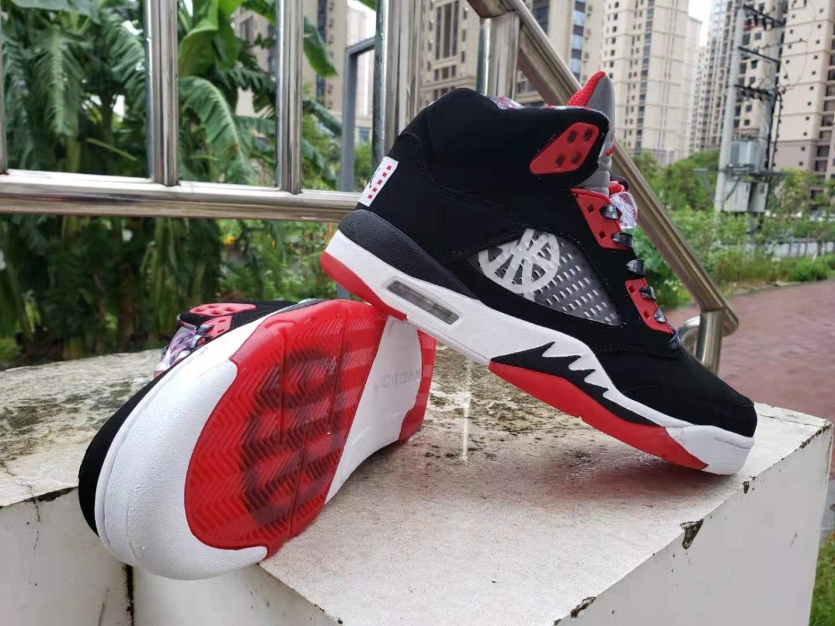 JORDAN 5 RETRO x QUAI 54 (FRIENDS & FAMILY) 2021 - Phantom Kicks