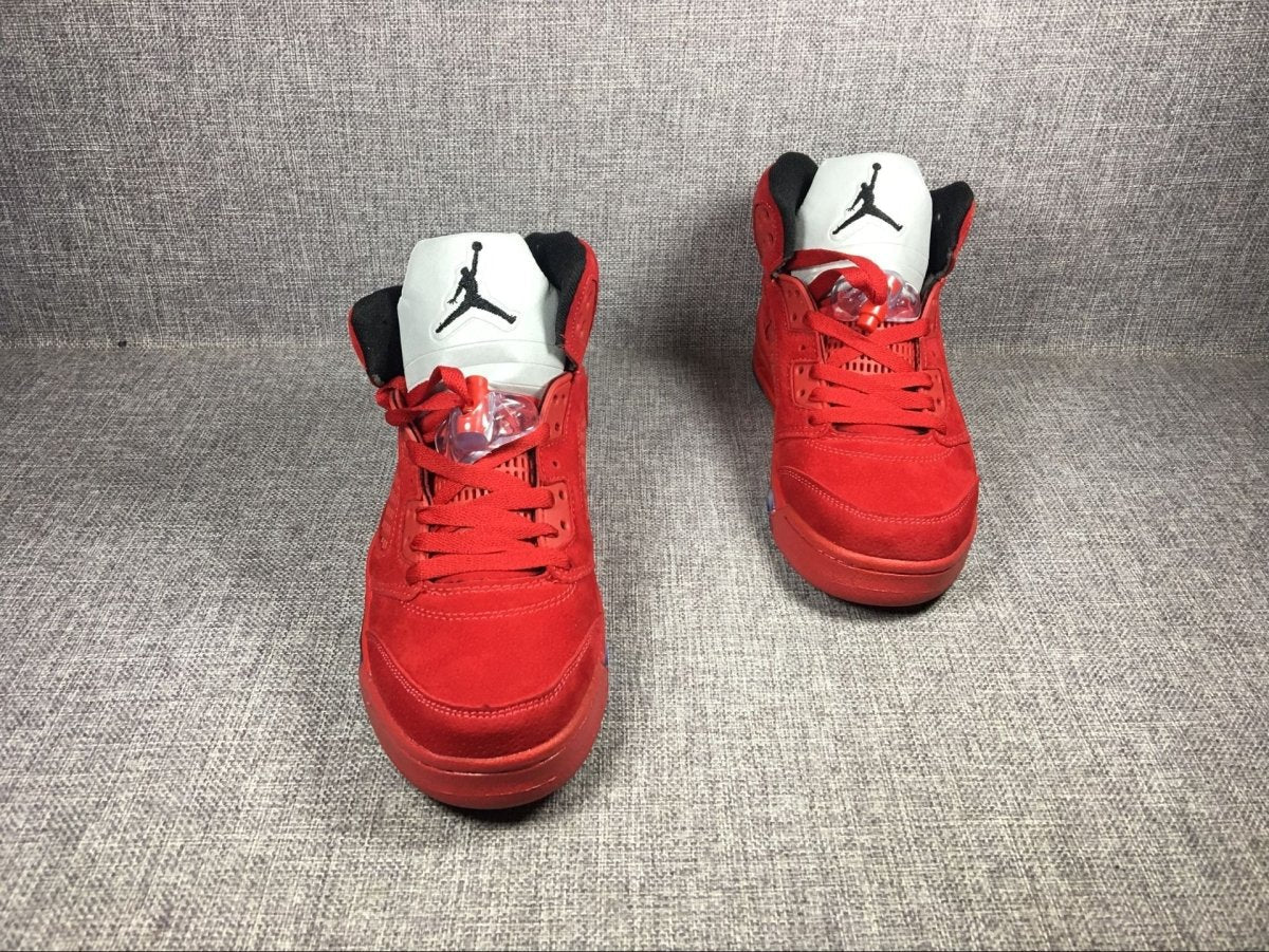 JORDAN 5 RETRO x RED SUEDE - Phantom Kicks