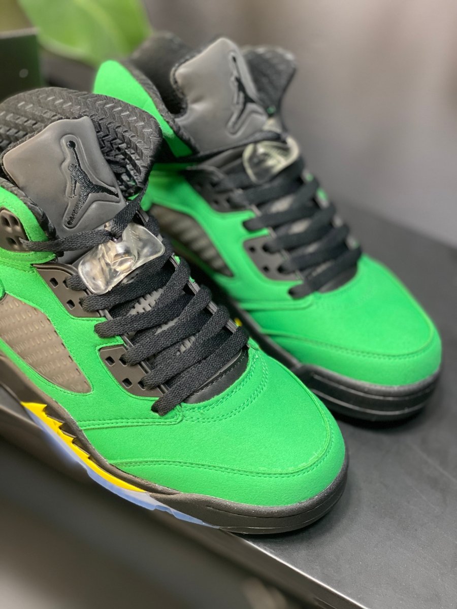 JORDAN 5 RETRO x SE OREGON - Phantom Kicks