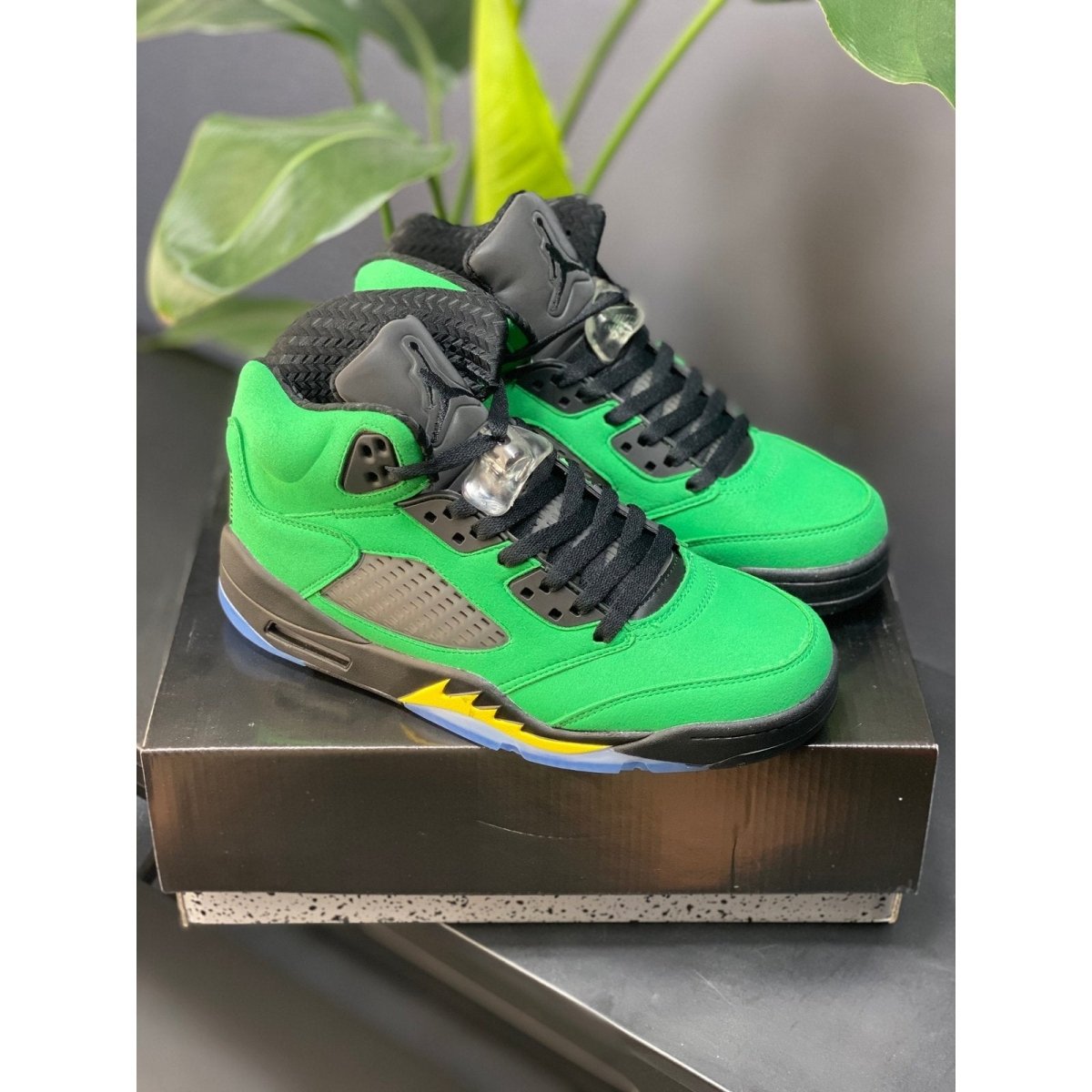 JORDAN 5 RETRO x SE OREGON - Phantom Kicks