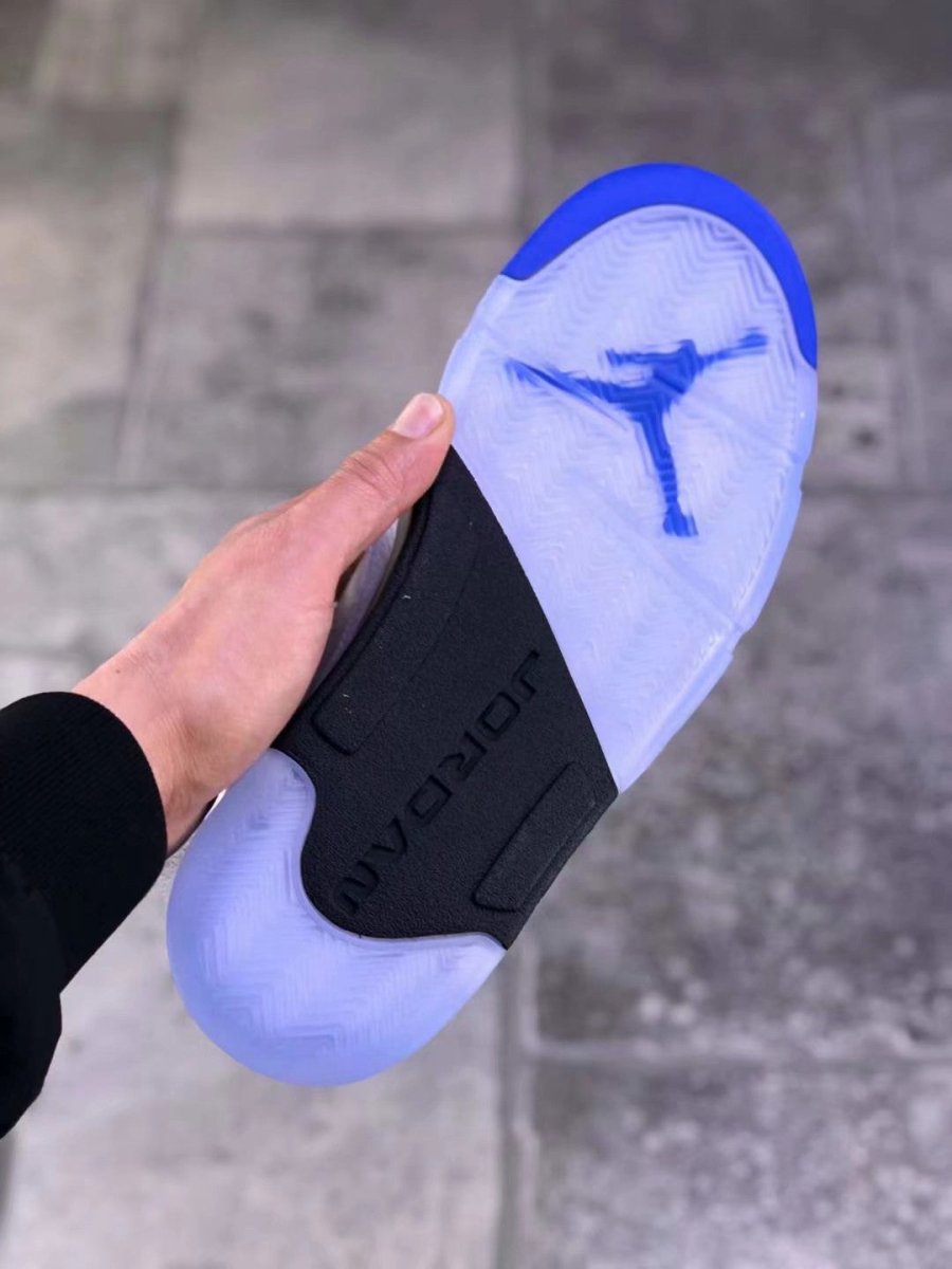 JORDAN 5 RETRO x WHITE STEALTH - Phantom Kicks