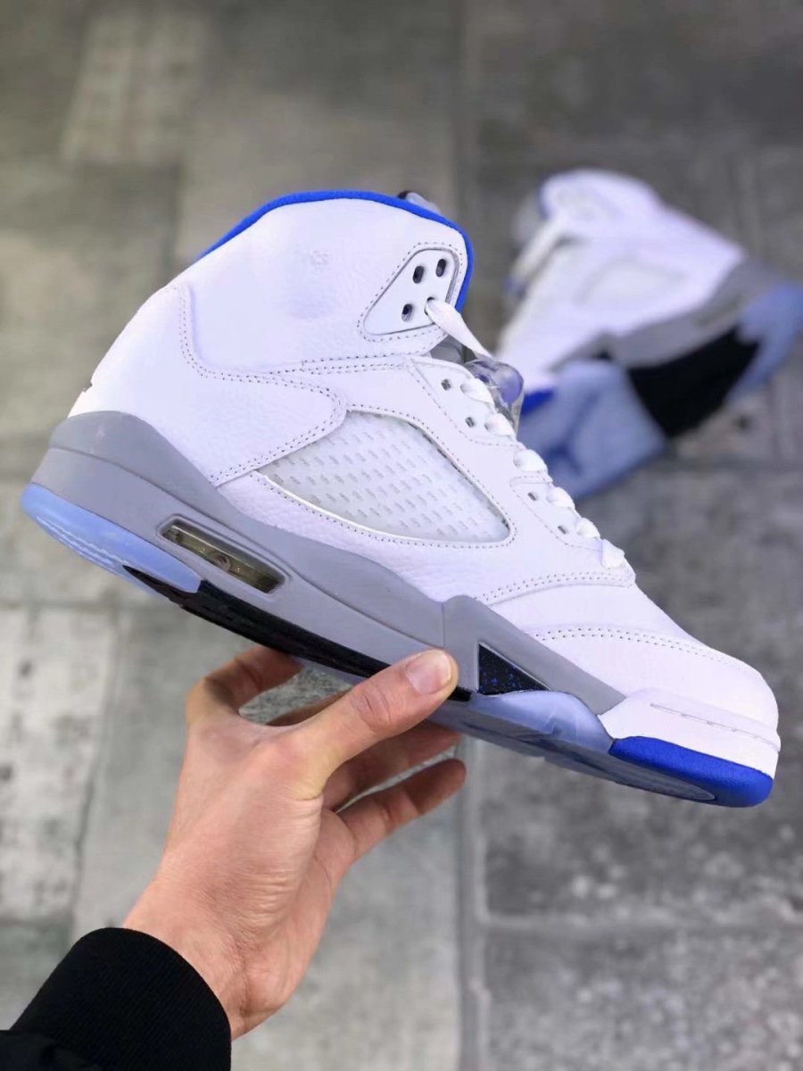 JORDAN 5 RETRO x WHITE STEALTH - Phantom Kicks