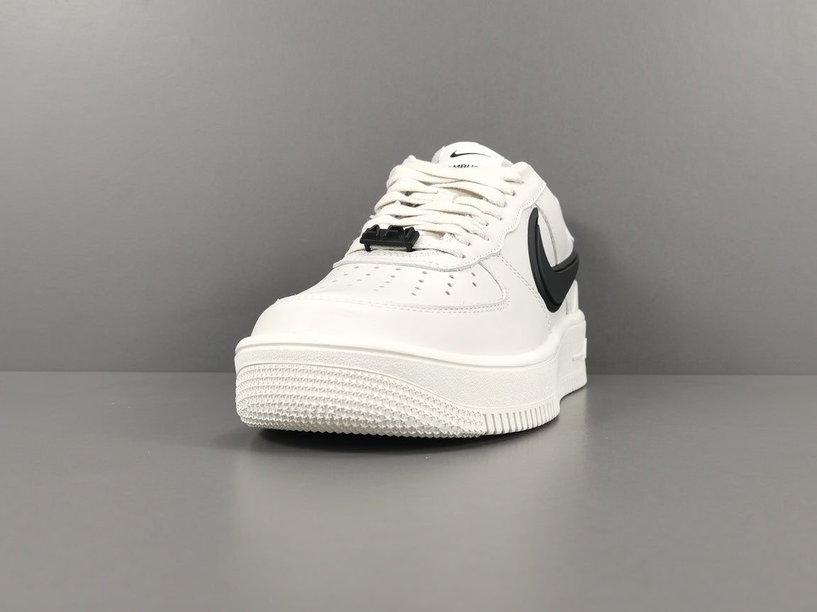 NIKE AIR FORCE 1 x AMBUSH PHANTOM - Phantom Kicks