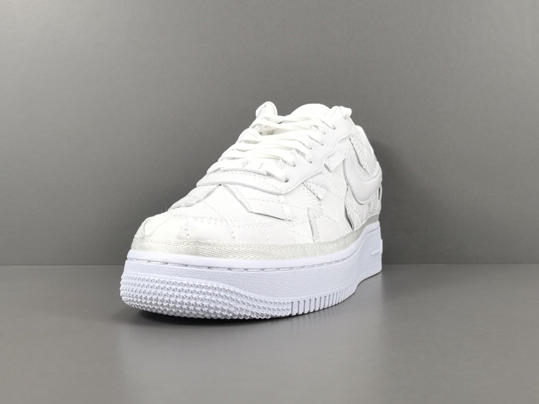NIKE AIR FORCE 1 x BILLIE EILISH TRIPLE WHITE - Phantom Kicks