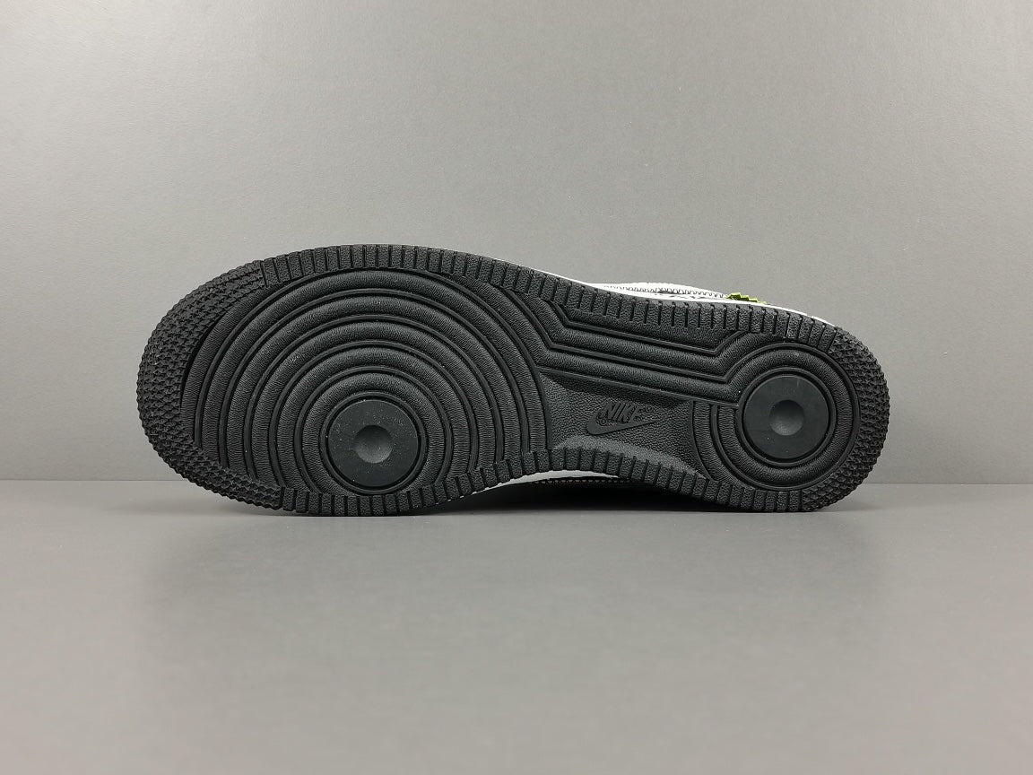 NIKE AIR FORCE 1 x LOUIS VUITTON BLACK - Phantom Kicks