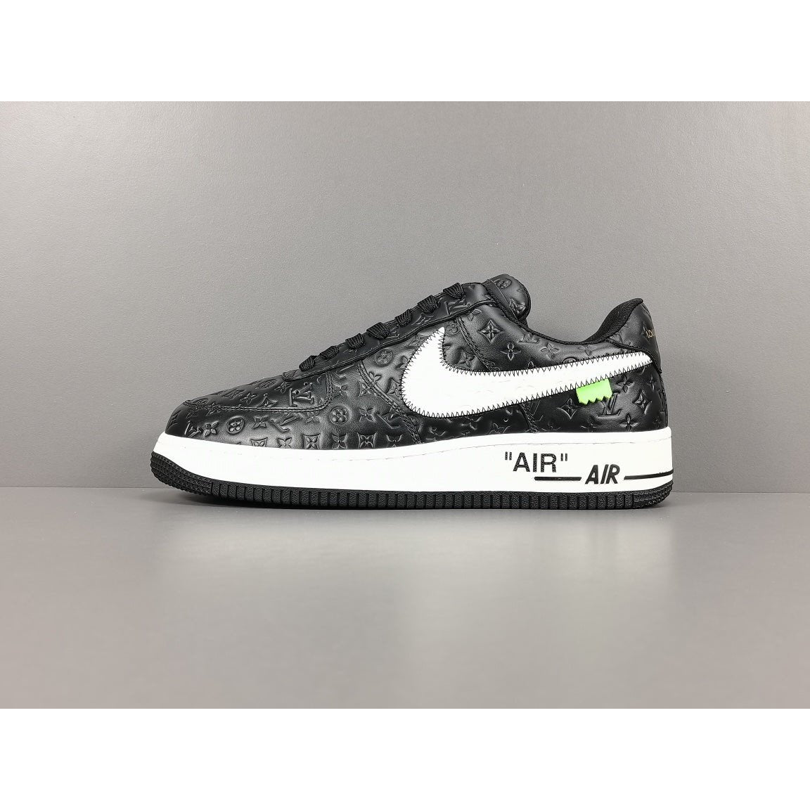 NIKE AIR FORCE 1 x LOUIS VUITTON BLACK - Phantom Kicks