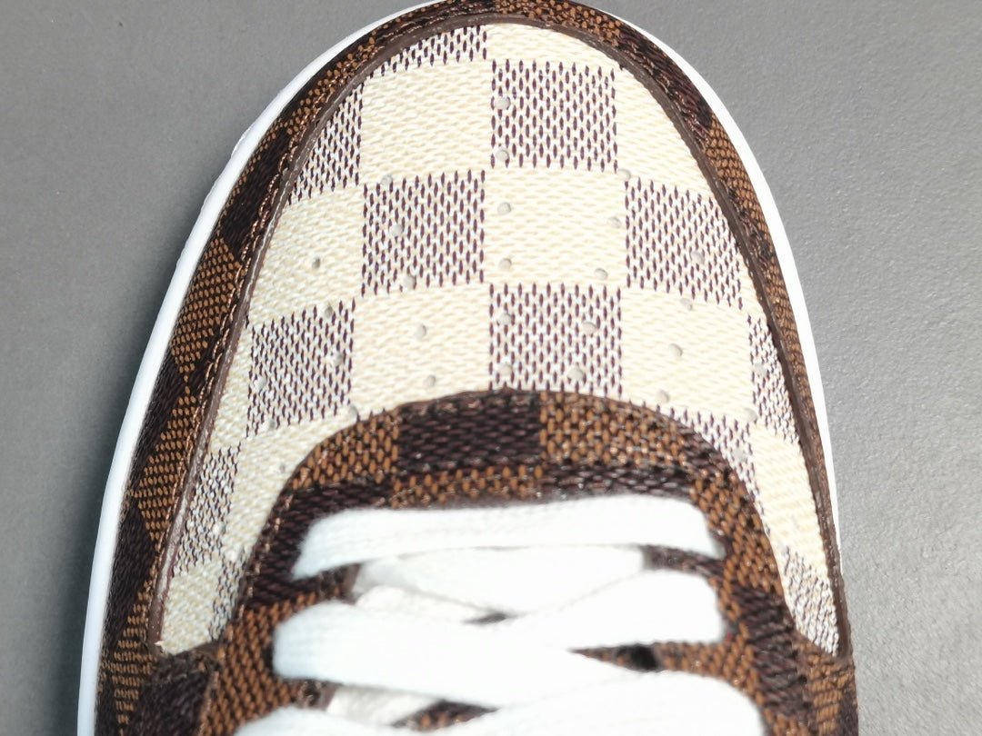 NIKE AIR FORCE 1 x LOUlS VUlTTON BROWN/WHITE - Phantom Kicks