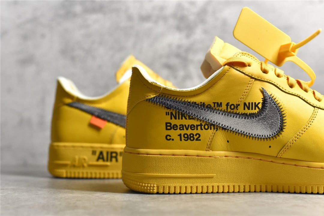 NIKE AIR FORCE 1 x OFF-WHITE ICA UNIVERSITY GOLD - Phantom Kicks