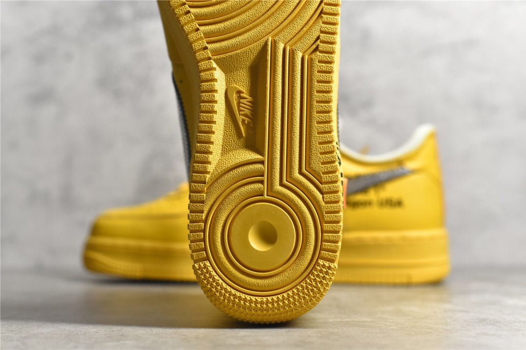 NIKE AIR FORCE 1 x OFF-WHITE ICA UNIVERSITY GOLD - Phantom Kicks