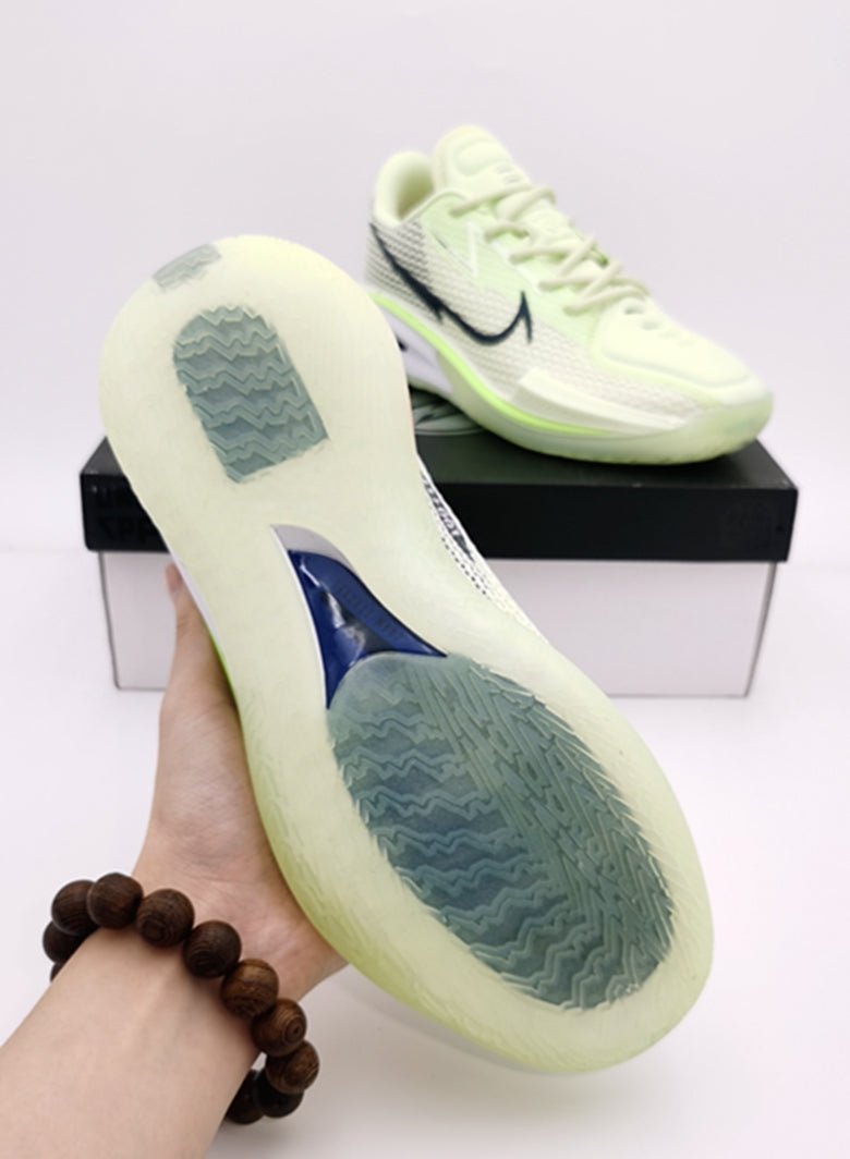 NIKE AIR ZOOM G.T. CUT x GRINCH - Phantom Kicks