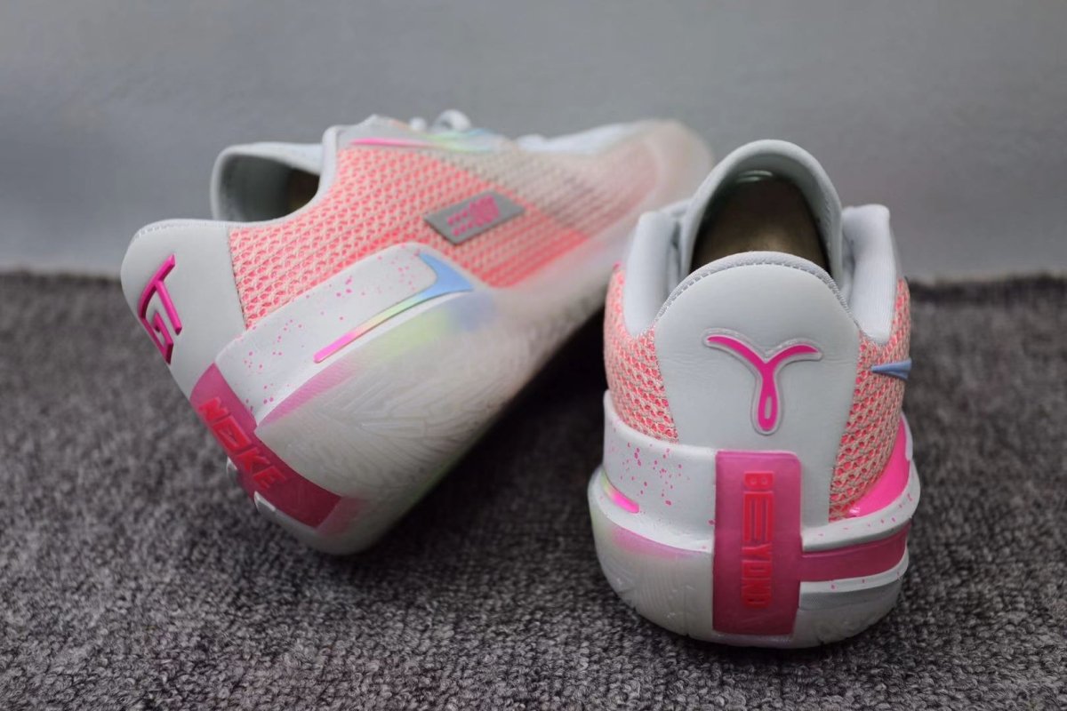 NIKE AIR ZOOM G.T. CUT x THINK PINK - Phantom Kicks